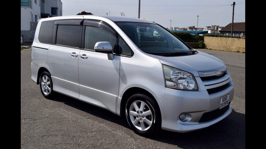 Toyota Noah for Hire